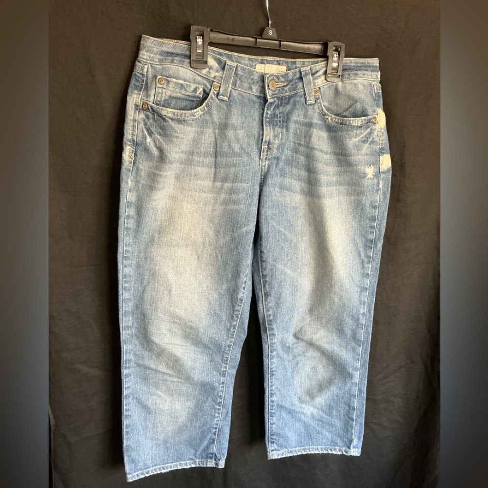 Aeropostale Light Wash Cropped Women's Jeans